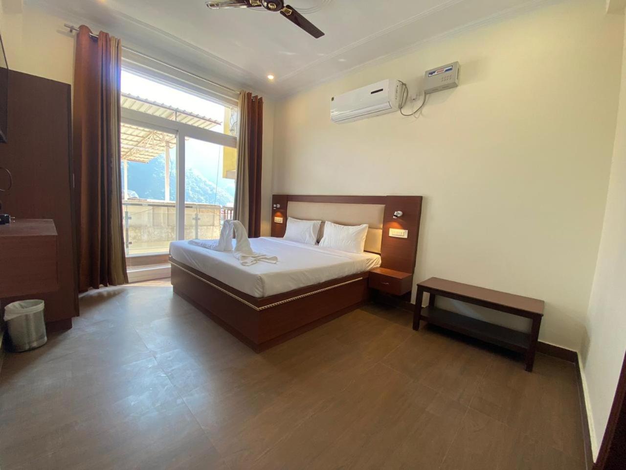 Hotel The Shivaay - Delight Inn Рішикеш Екстер'єр фото